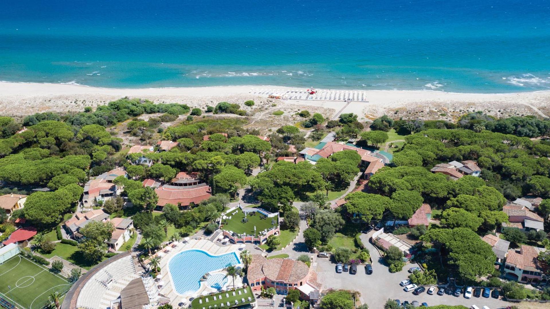 Colostrai Club Hotel 4*