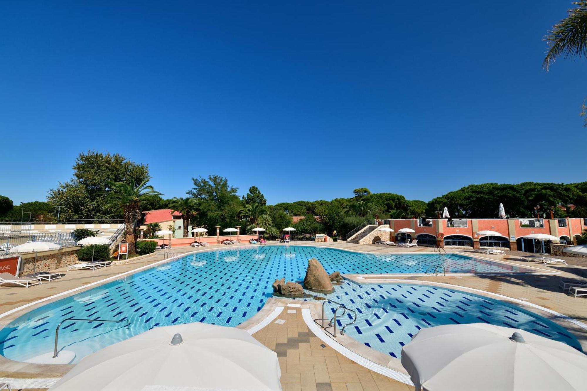 Hotel Colostrai Club